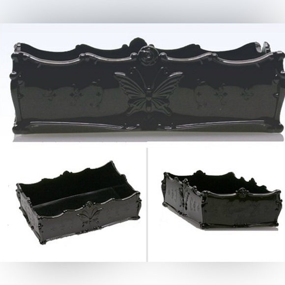 Anna Sui Style Butterfly Make or Perfume tray Multi Use
5023 - Picture 2 of 6